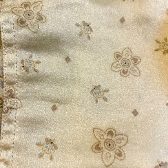 EUC. Women’s Vintage Liz Claiborne Silk Paisley Blouse and Floral Scarf. Medium. - Picture 6 of 8